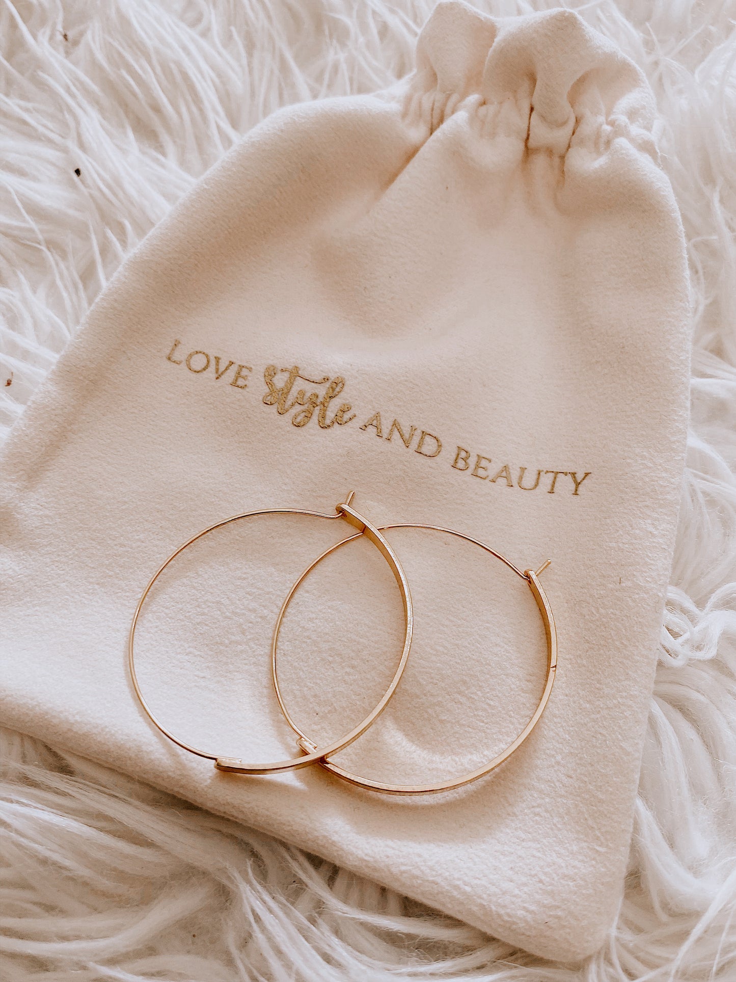 Abby Round Hoop Earrings - Gold