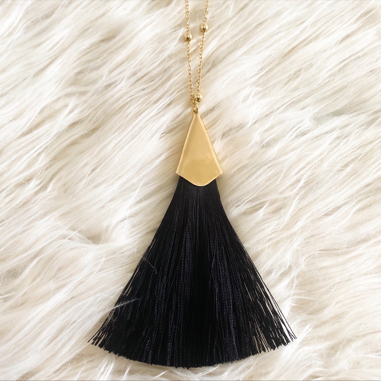 Sweet Tassel Necklace - Dark Grey