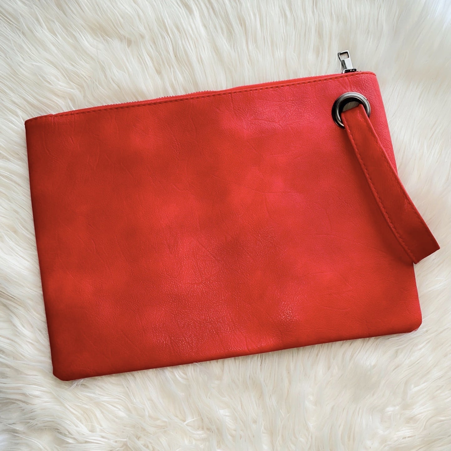 Lori Clutch - Red