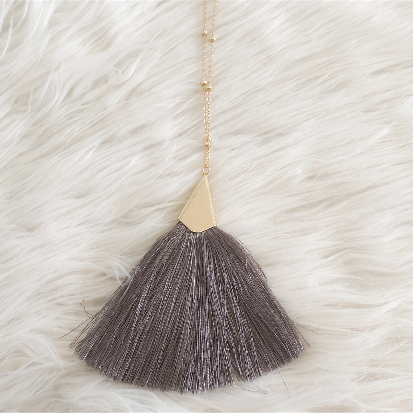 Sweet Tassel Necklace - Light Grey