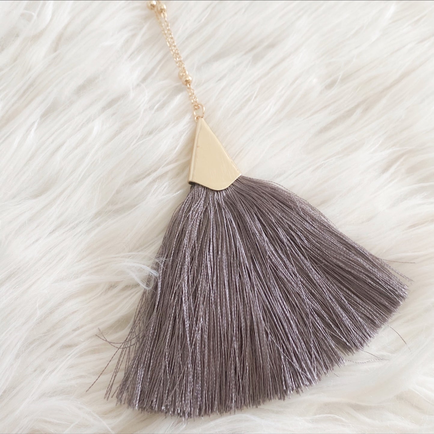 Sweet Tassel Necklace - Dark Grey