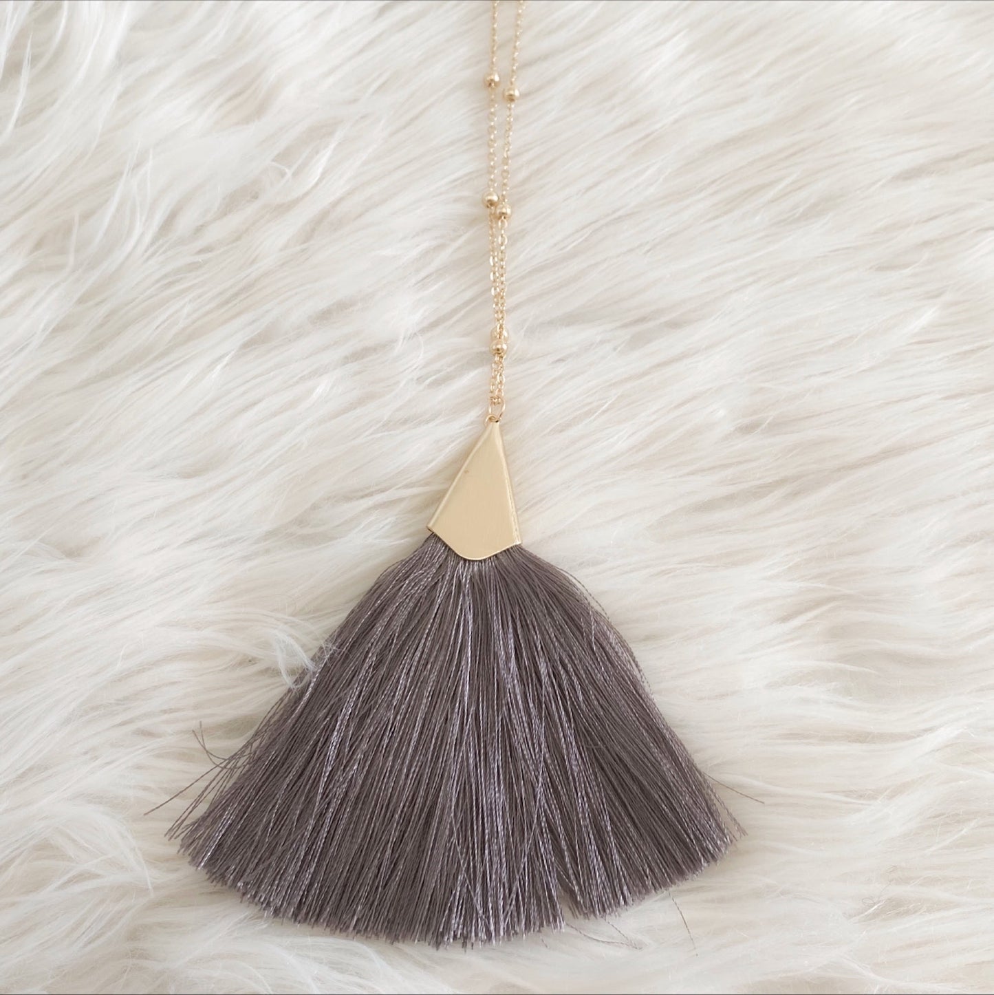 Sweet Tassel Necklace - Dusty Pink