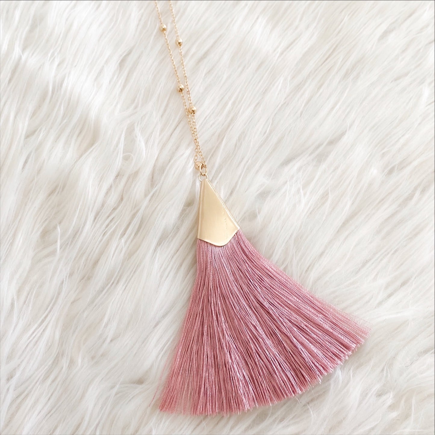 Sweet Tassel Necklace - Dusty Pink